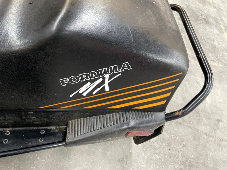 #1233-•-1990-ski-doo-formula-mx-440-(sells-with-bill-of-sale-only)-image-28