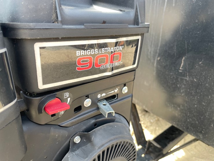 #3847-•-agri-fab-mow-n-vac-image-18
