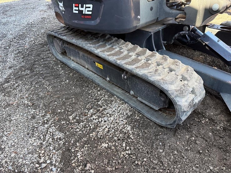 2020-bobcat-e42-image-11
