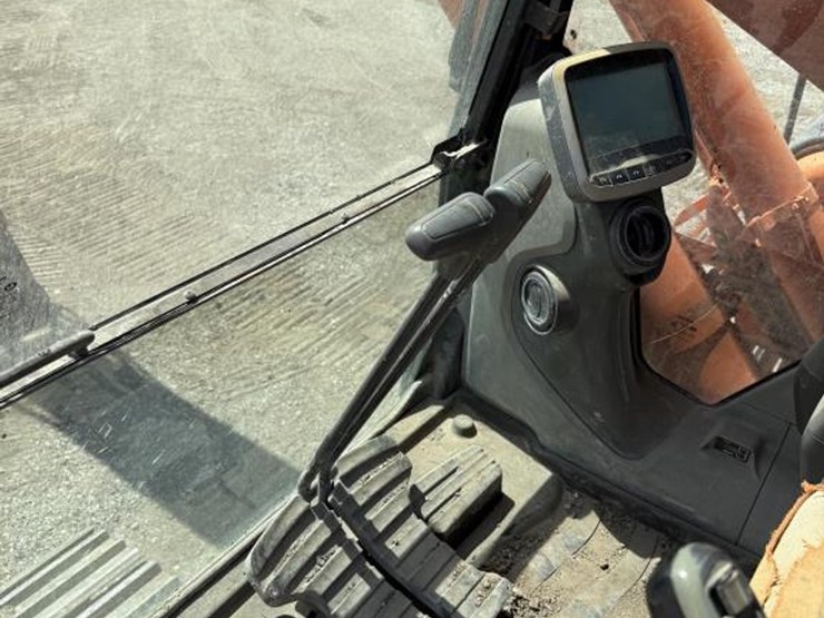 doosan-dx225-lc-3-image-13