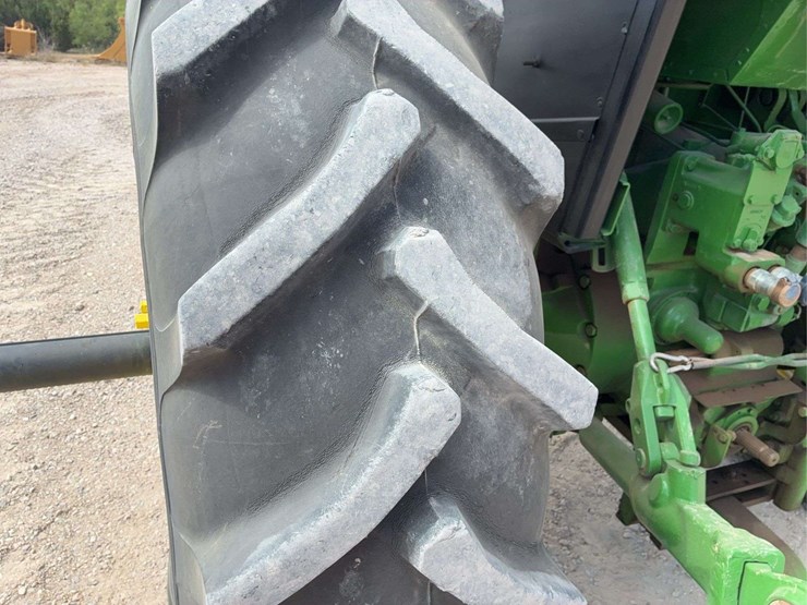 1980-john-deere-4440-image-35