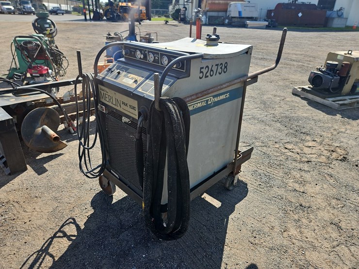 thermal-arc-merlin-pak-15xc-plasma-cutter-image-1