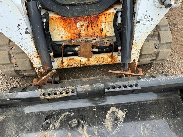 2019-bobcat-t595-image-11