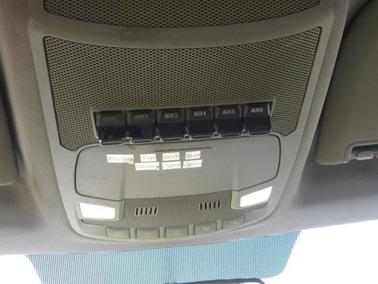 2017-ford-f550-image-25