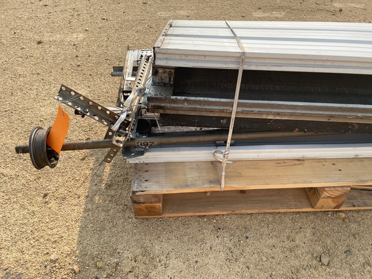 #3841-•-9'-w-x-8't-non-insulated-garage-door-image-10