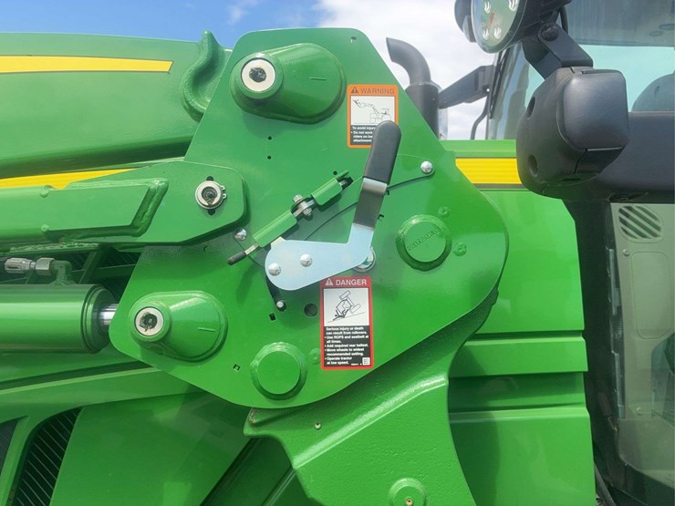2022-john-deere-r-image-19