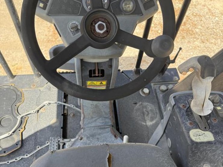 caterpillar-cb-534d-image-15