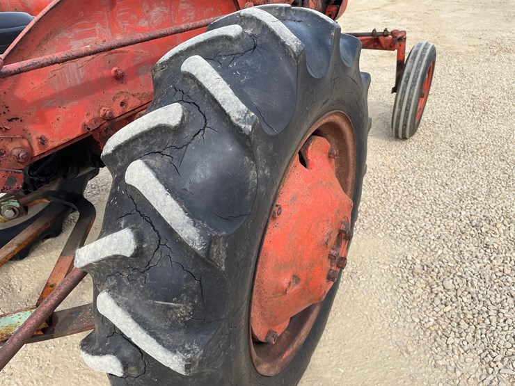 #312-•-1950-alice-chalmers-c-tractor-image-15