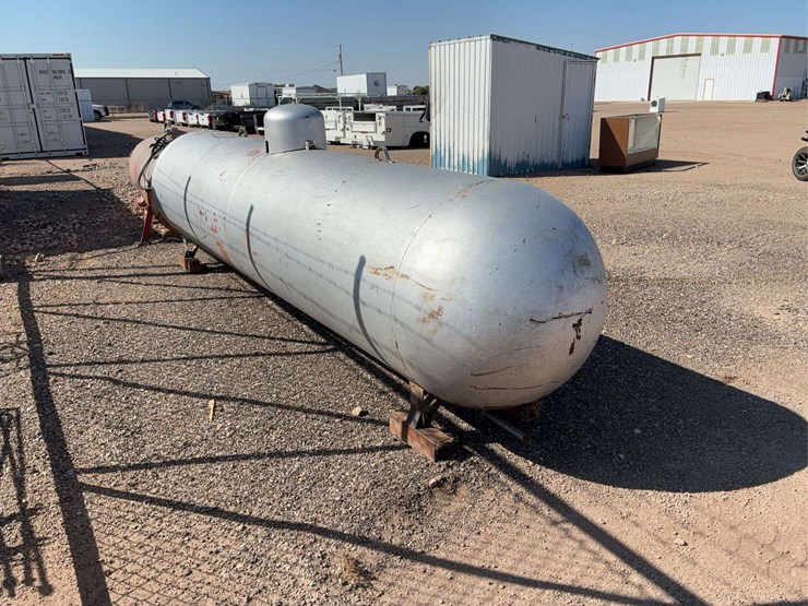silver-tank-image-4