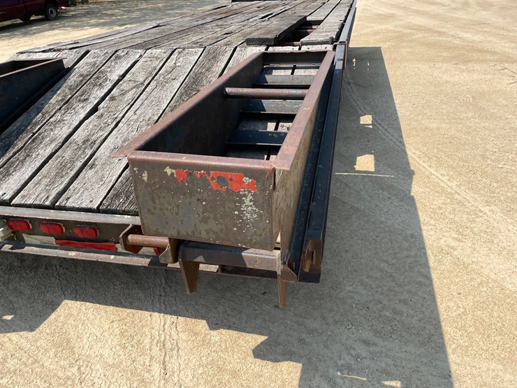#1236-•-2005-home-made-19'-deckover-trailer-(has-wi-title)-image-17