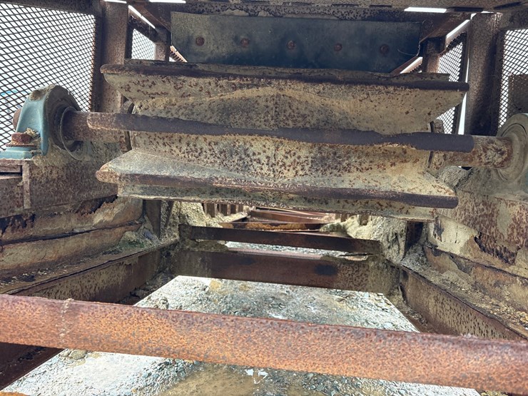 #5515-•-dan-dee-approx-125'-stacker-conveyor-image-48