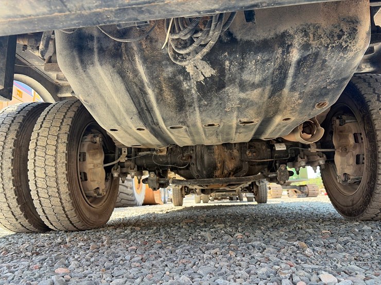 2019-ford-f550-image-37