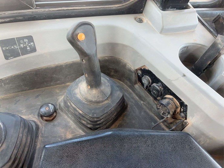 2018-caterpillar-d6t-xl-image-26