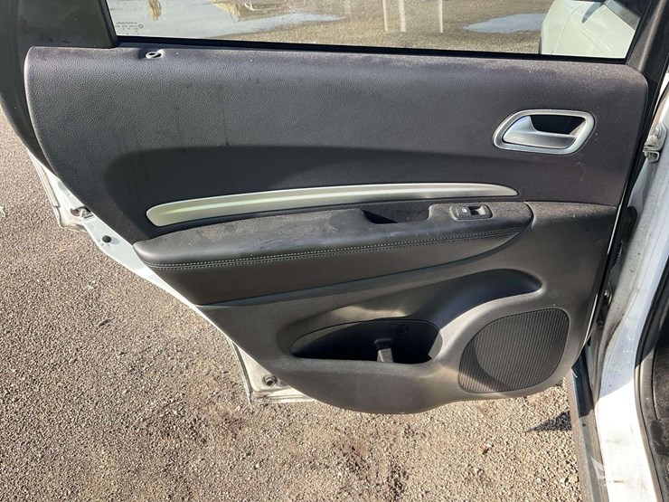 2019-dodge-durango-image-17
