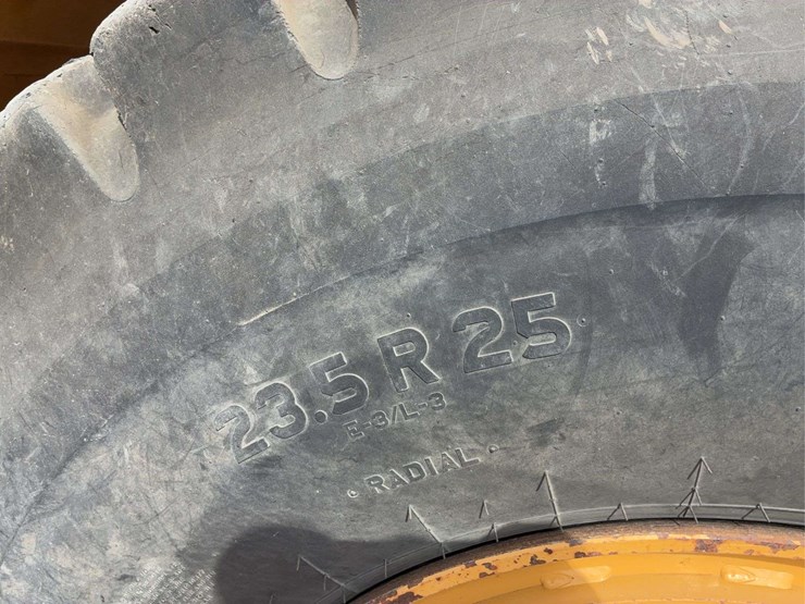 2012-caterpillar-950k-image-42