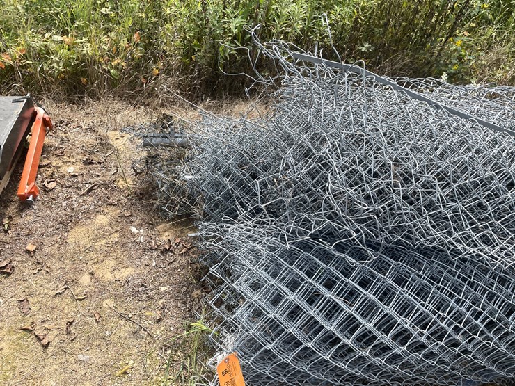 #3859-•-(3)-rolls-of-chain-link-fencing-image-13