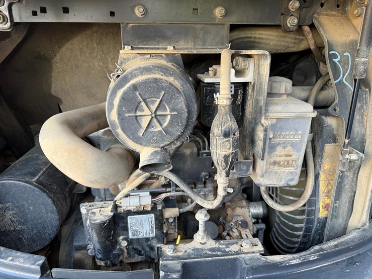 2023-bobcat-e32i-image-14