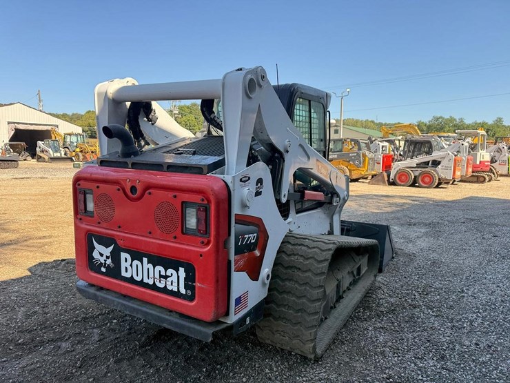 2023-bobcat-t770-image-4