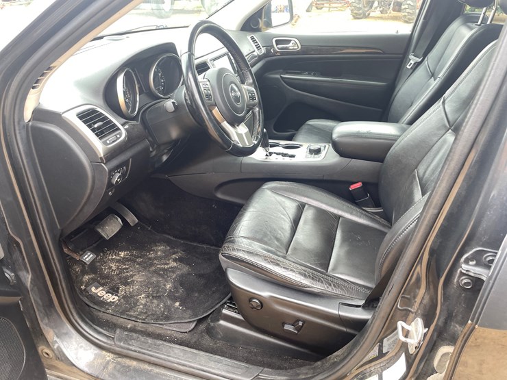 2011-jeep-grand-cherokee-laredo-image-63