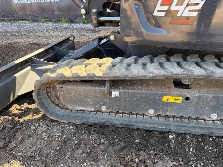 2020-bobcat-e42-image-16