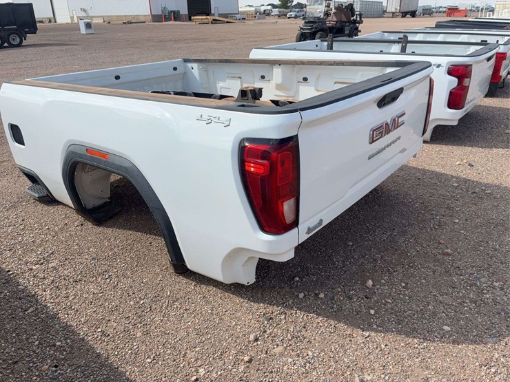 2019-2023-gmc-sierra-truck-bed-image-9