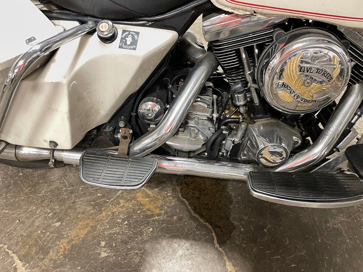 #1251-•-1986-harley-davidson-electric-glide-classic-motorcycle-(has-wi-title)-image-23