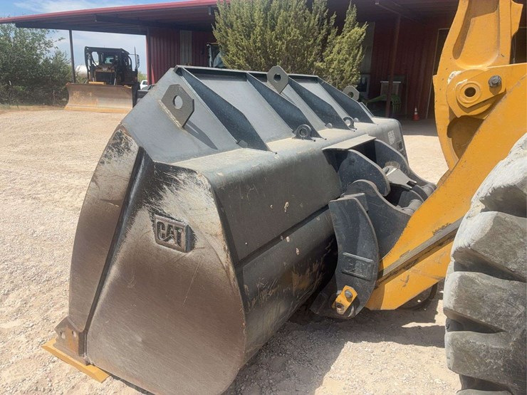 caterpillar-966k-image-11