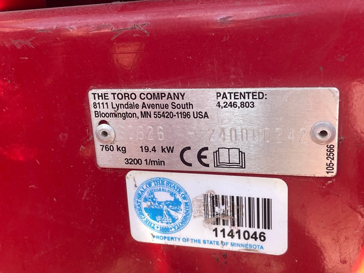 #1252-•-toro-328d-groundmaster-front-cut-diesel-mower-image-66
