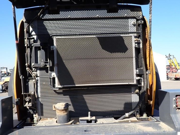 2023-xcmg-xc948u-image-14