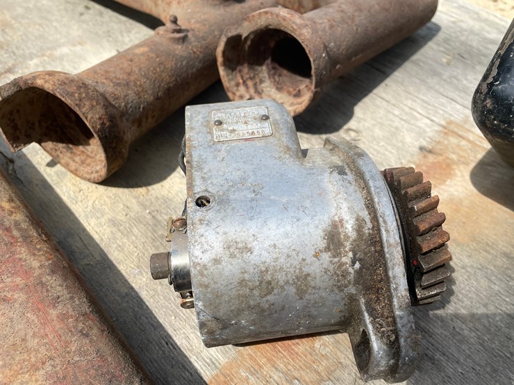 ford-8n-image-10