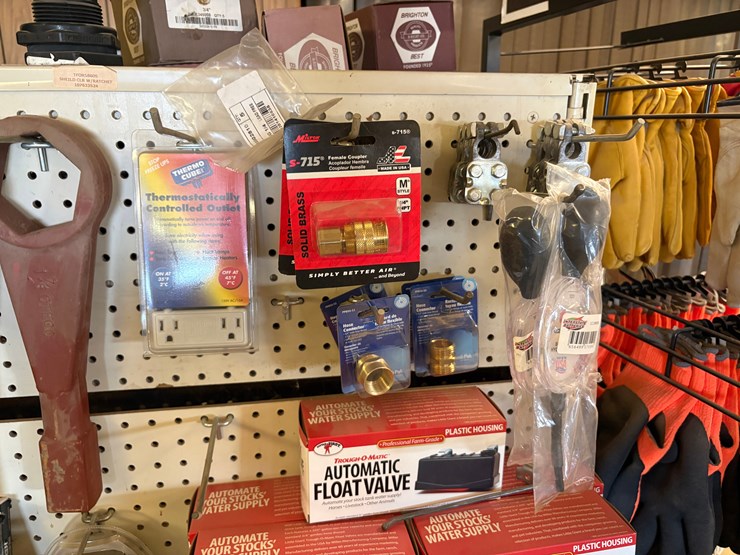 hardware-contents-of-store-shelf-section-image-2