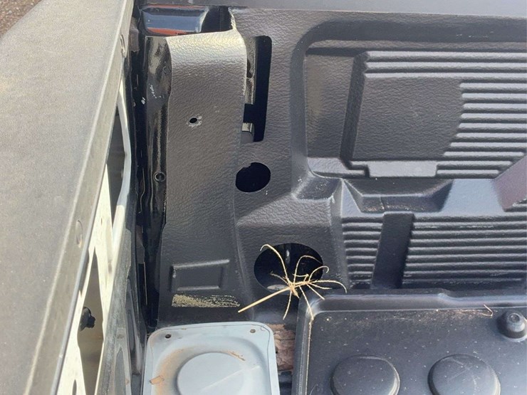 2019-2023-ram-big-horn-truck-bed-image-17