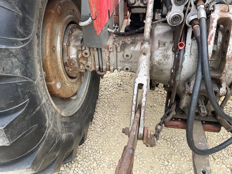 massey-ferguson-265-image-49
