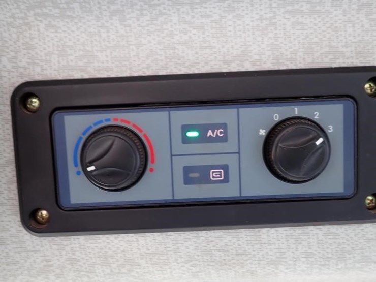 2023-xcmg-xc948u-image-24