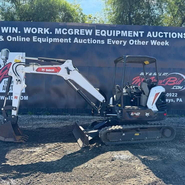 2020 BOBCAT E42