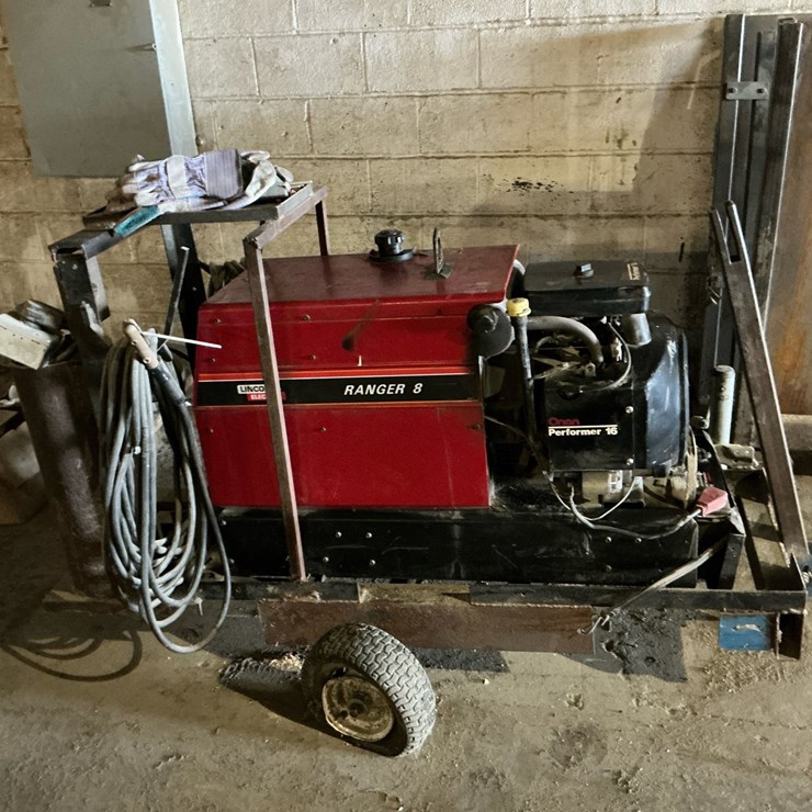 #118 • Lincoln Electric Ranger 8 Engine-Driven Welder/Generator