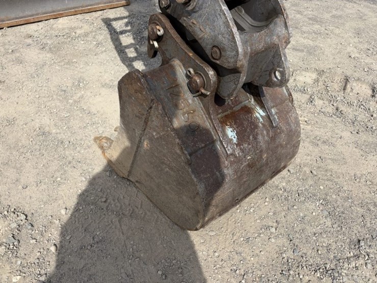 2021-volvo-ec60e-image-11