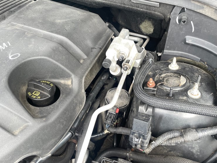 2011-jeep-grand-cherokee-laredo-image-113