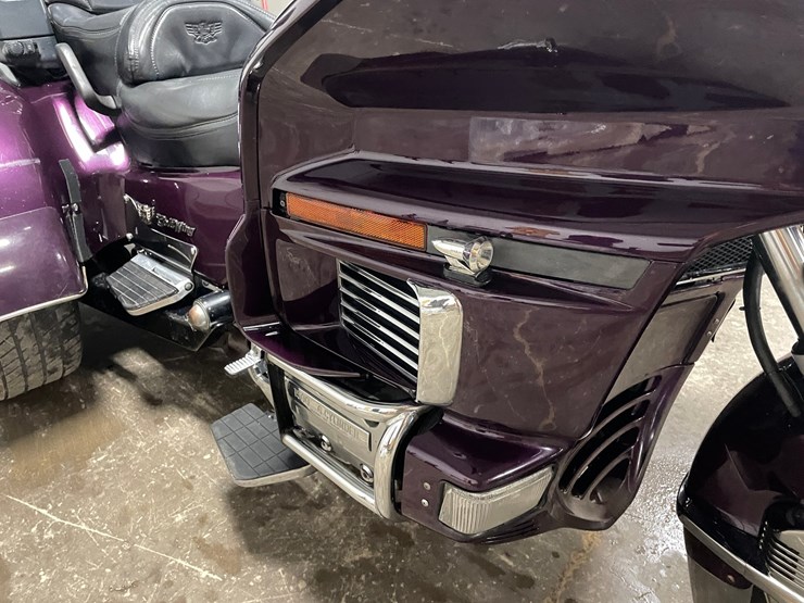 #301-•-1995-honda-goldwing-trike-(has-wi-title)-image-35