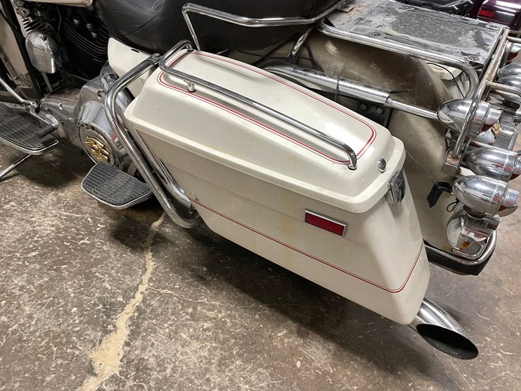 #1251-•-1986-harley-davidson-electric-glide-classic-motorcycle-(has-wi-title)-image-14