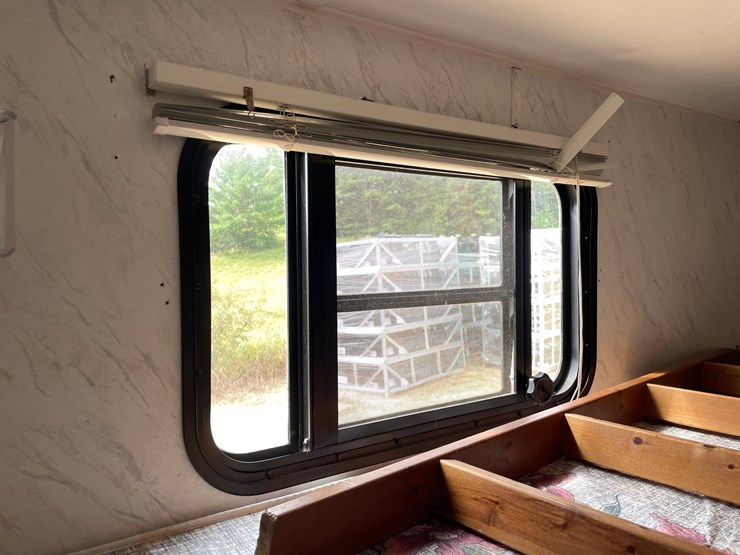 #320-•-2000-salem-smt-27bh-salem-camper-(has-wi-title)-image-157