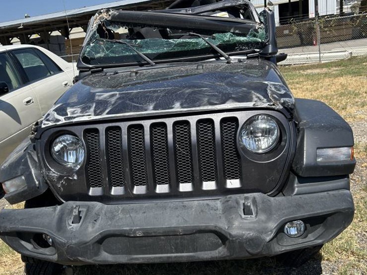 2023-jeep-wrangler-image-2
