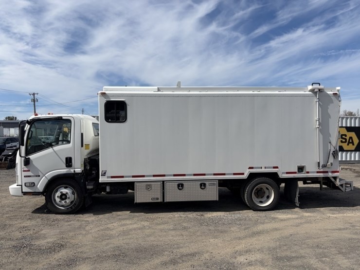 2008-gmc-w5500hd-image-7