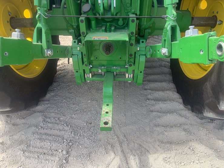 2022-john-deere-r-image-21