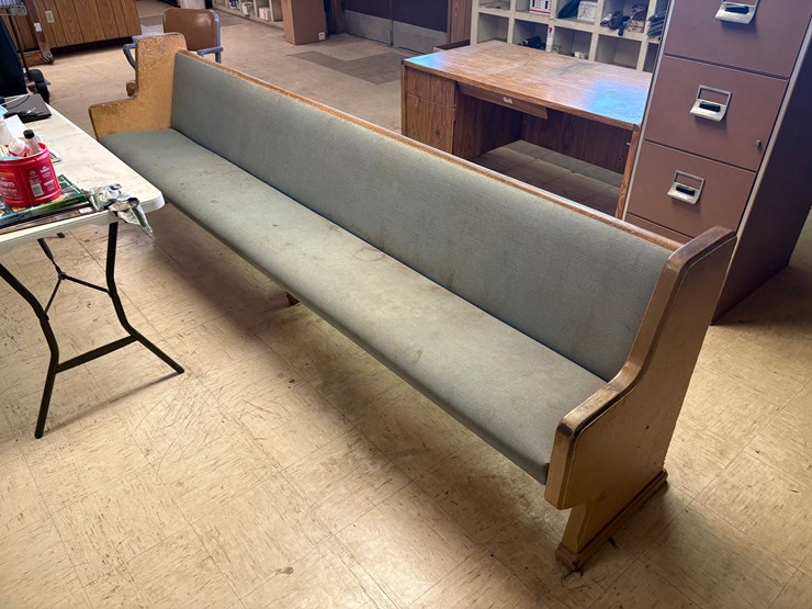 (2)-10’l-church-pews-image-4