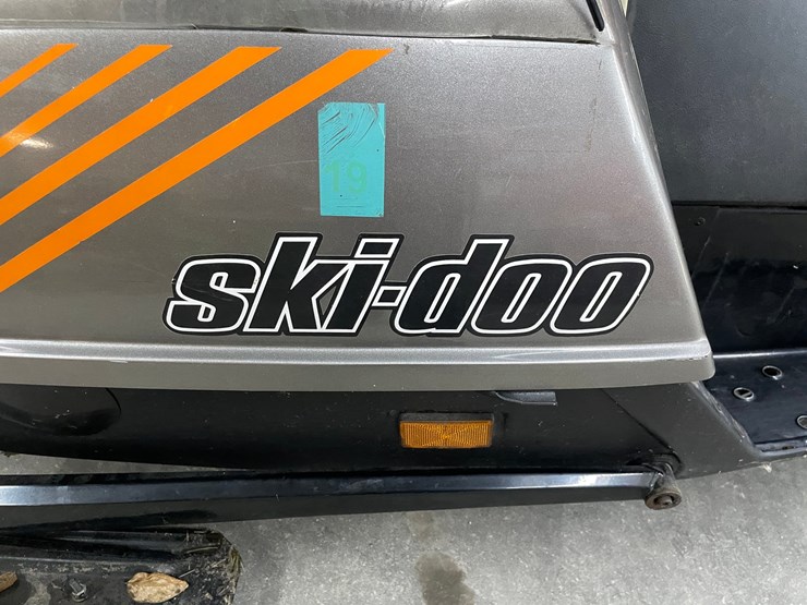 #1233-•-1990-ski-doo-formula-mx-440-(sells-with-bill-of-sale-only)-image-8