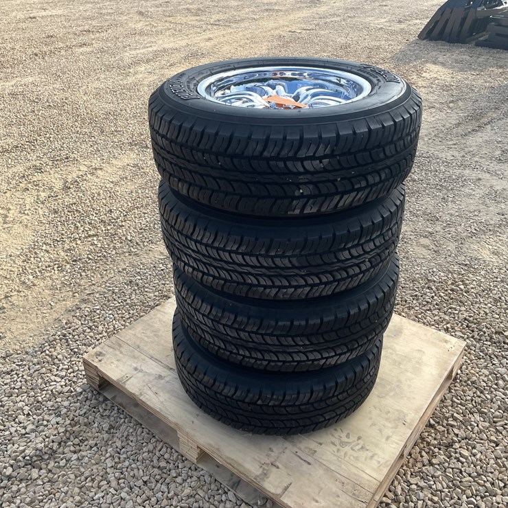 #3851 • Set of Acura MDX Rims and Tires