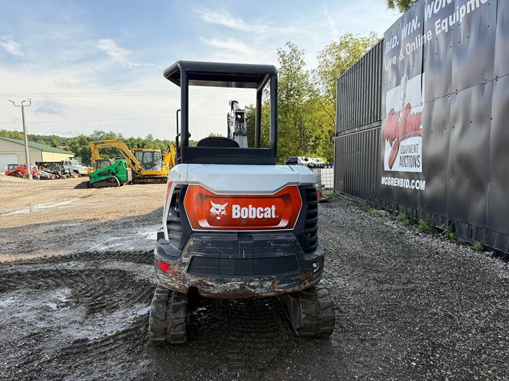 2023-bobcat-e32i-image-3