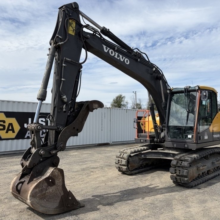 2020 VOLVO EC140EL
