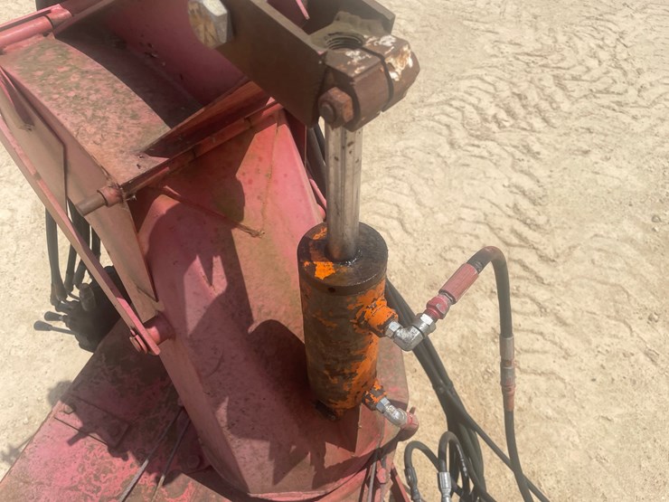 #3438-•-buer-bac-pto-driven-tractor-mount-snow-plow-image-12